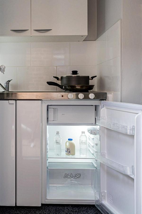Luxury One Bedroom Guesthouse M6, Junction 10 Walsall Willenhall Buitenkant foto