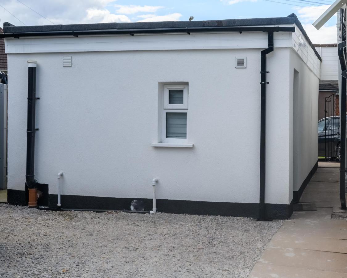 Luxury One Bedroom Guesthouse M6, Junction 10 Walsall Willenhall Buitenkant foto