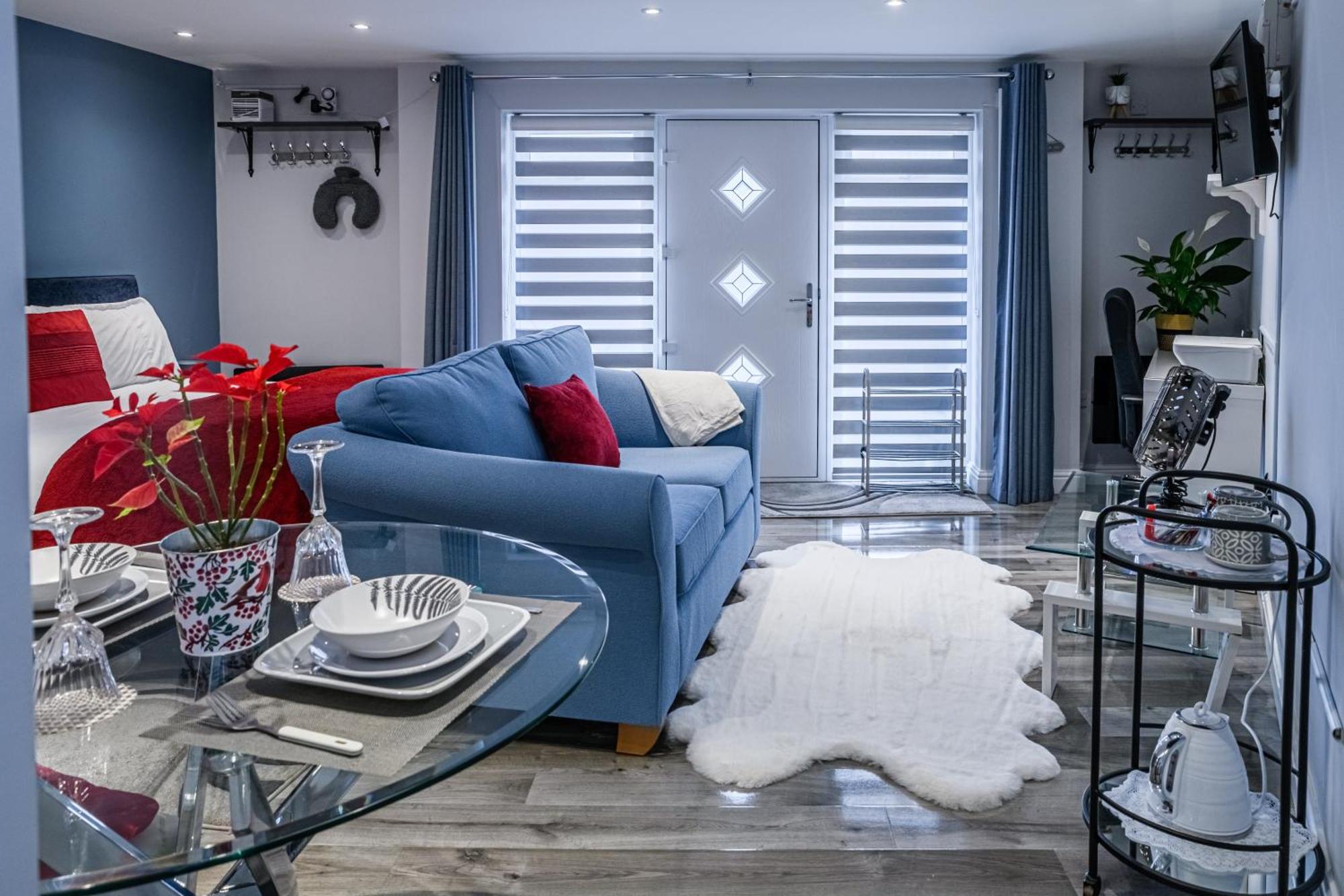 Luxury One Bedroom Guesthouse M6, Junction 10 Walsall Willenhall Buitenkant foto